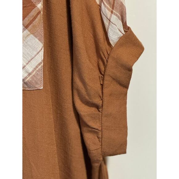 Umgee camel plaid linen top with unfinished frayed hem, front & back size medium - Picture 5 of 11